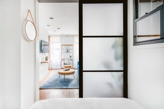 69 Clinton St in New York, NY - Building Photo - Building Photo