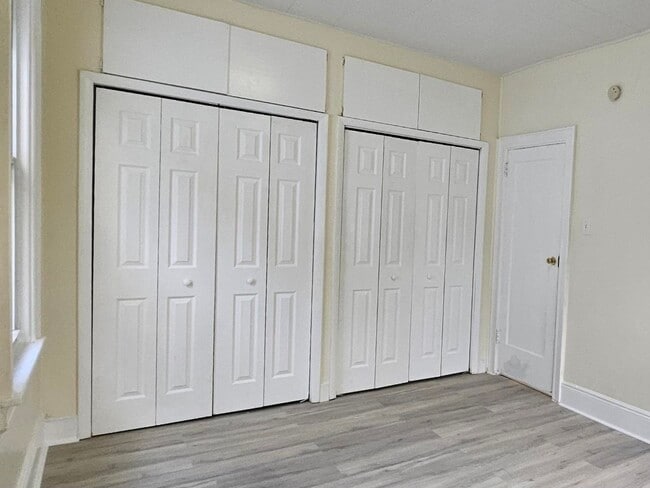 property at 151 W 33rd St