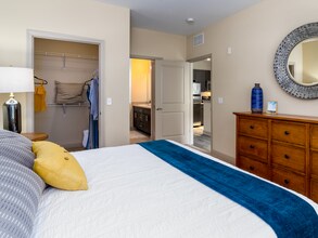 Millenia 700 Apartments in Orlando, FL - Foto de edificio - Building Photo