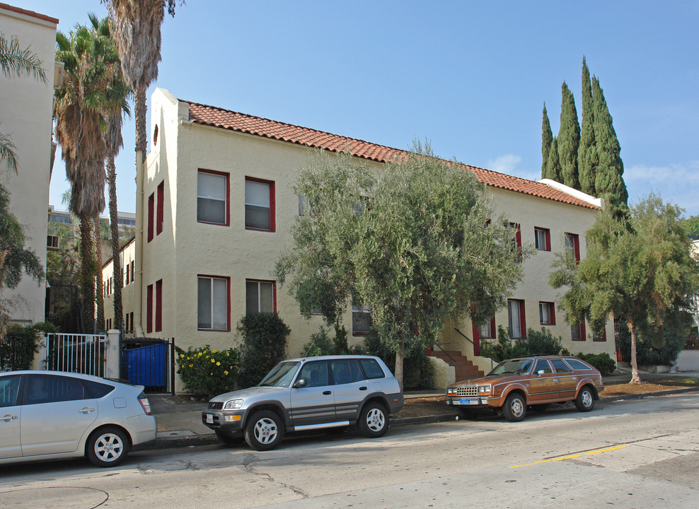 1835 Wilcox Ave in Los Angeles, CA - Building Photo