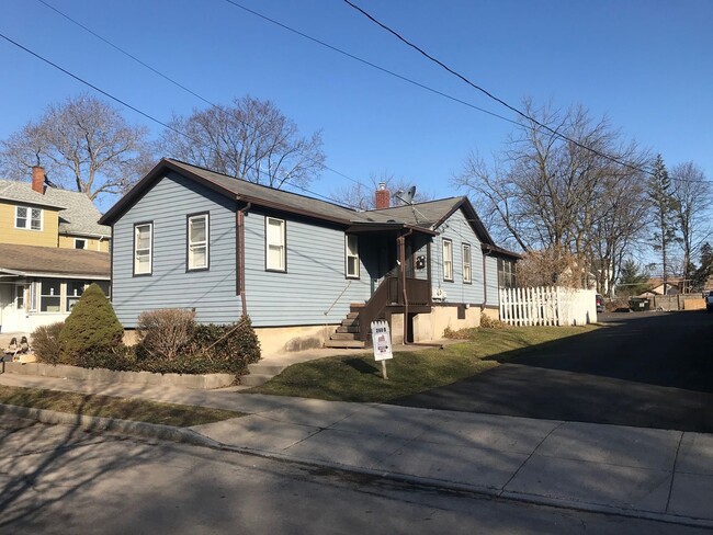 property at 262 Sanford St