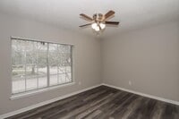 18023 Holly Forest Dr photo'