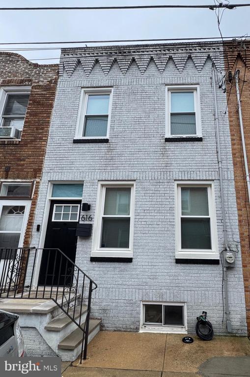 property at 616 Gerritt St