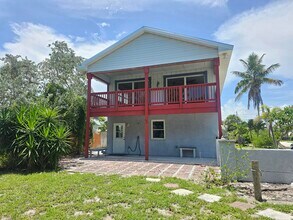 1801 St Lucie Ct in Fort Pierce, FL - Building Photo - Building Photo
