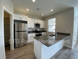 1139 S 4380 W in Hurricane, UT - Building Photo
