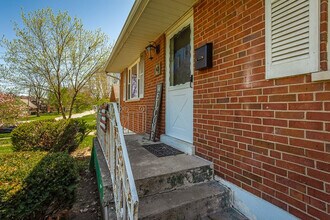 43 Carran Dr in Lakeside Park, KY - Building Photo - Building Photo
