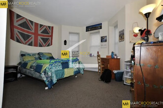 867 Beacon St, Unit 3A in Boston, MA - Foto de edificio - Building Photo