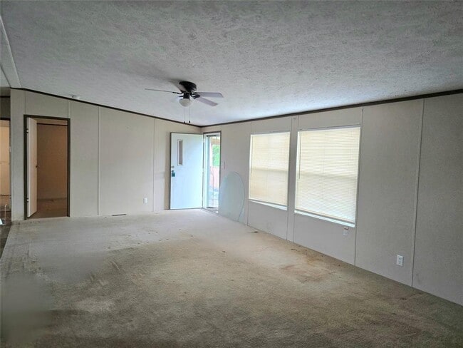 195 Rd 5255 in Cleveland, TX - Building Photo - Building Photo