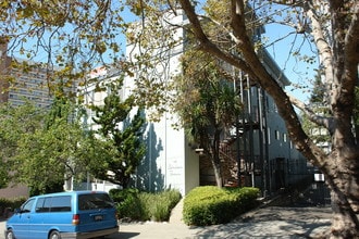 187 Montecito Ave in Oakland, CA - Building Photo - Building Photo