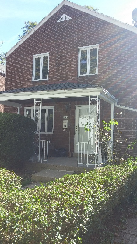 property at 6318 Glenview Pl
