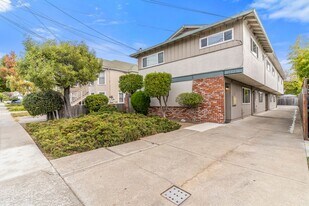 1072 Park Ave in Alameda, CA - Building Photo