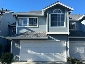 2641 Heritage Park Cir in San Jose, CA - Building Photo