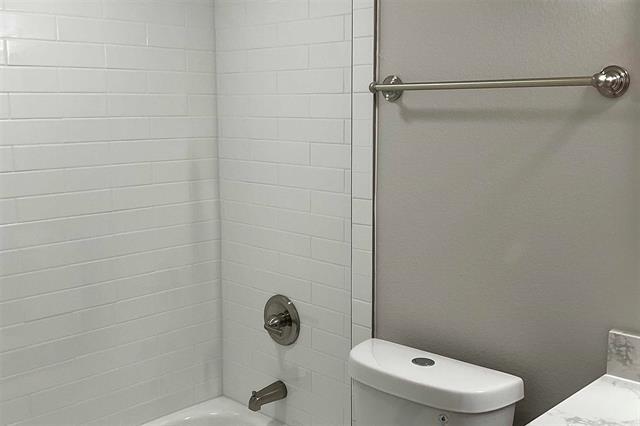 6011 Interstate Hwy in Greenville, TX - Building Photo - Building Photo