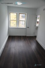 1553 W Hollywood Ave in Chicago, IL - Building Photo - Building Photo