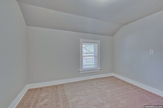 581 Mt Vernon St in Oshkosh, WI - Building Photo - Building Photo