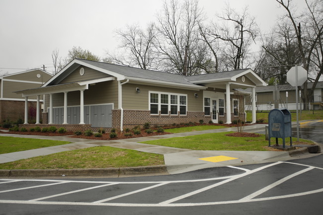 Keystone Apartments in Jonesboro, GA - Building Photo - Primary Photo