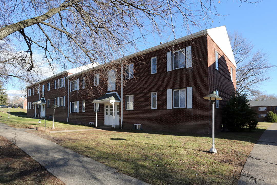 Linden Apartments in Pottstown, PA - Foto de edificio