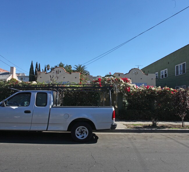 1222-1224 N Kenmore Ave in Los Angeles, CA - Building Photo - Building Photo