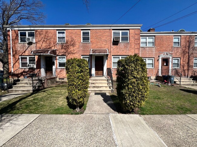 property at 194-3 37th Ave