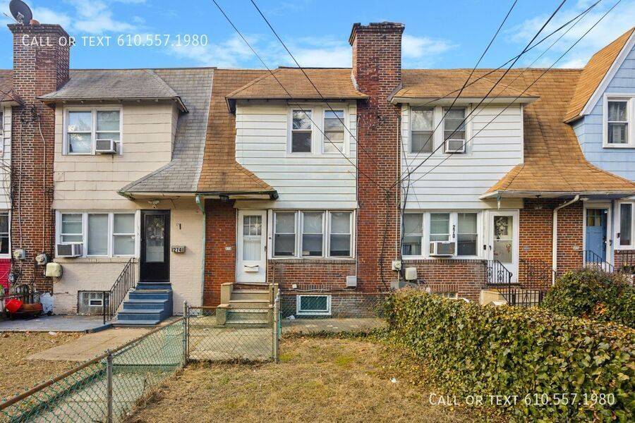 272 Kent Rd in Upper Darby, PA - Building Photo