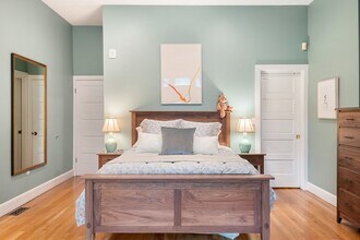 5 Monument Sq, Unit 1&2 in Boston, MA - Foto de edificio - Building Photo