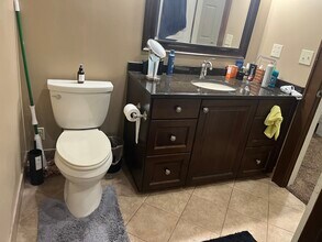 1549 Lake Koinonia Dr, Unit Garden Terrace Lakefront in Woodstock, GA - Foto de edificio - Building Photo