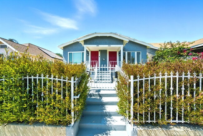 property at 3305 W 27th St