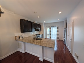 9442 Canonbury Square in Fairfax, VA - Building Photo - Building Photo