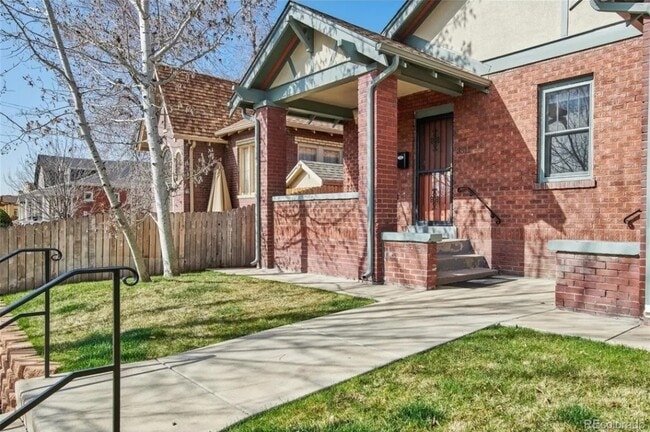 property at 3311 N Clay St