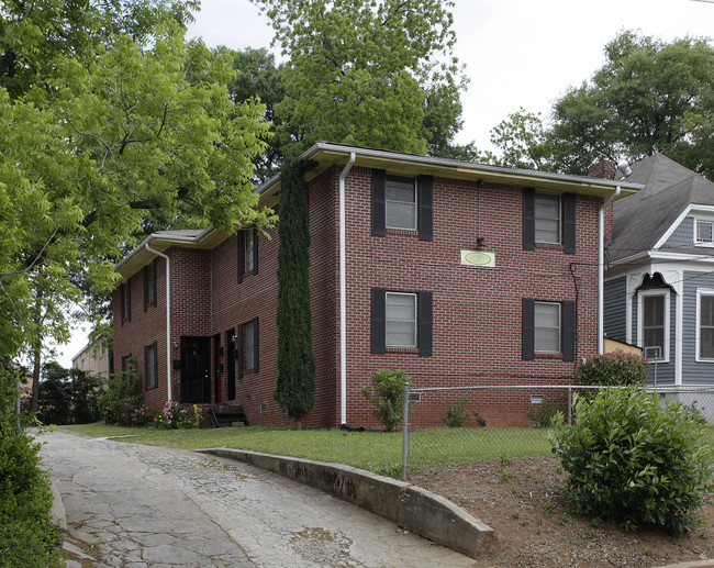 1037 Oglethorpe Ave in Atlanta, GA - Building Photo - Building Photo