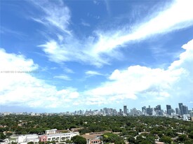 1401 SW 22nd St, Unit 703 in Miami, FL - Foto de edificio - Building Photo