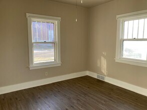 1408 W Koenig St in Grand Island, NE - Building Photo - Building Photo