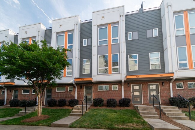 property at 439 Southend Crossing Ln