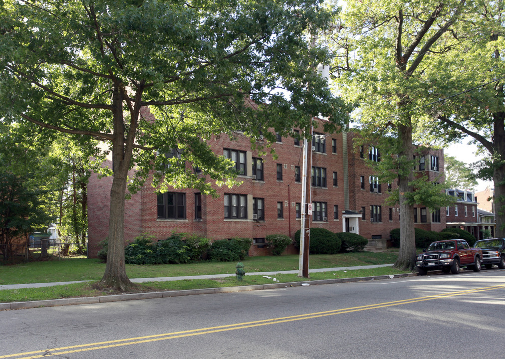 Washington Communities in Washington, DC - Building Photo