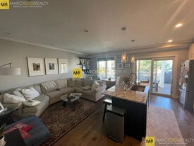 170 Paris St in Boston, MA - Building Photo