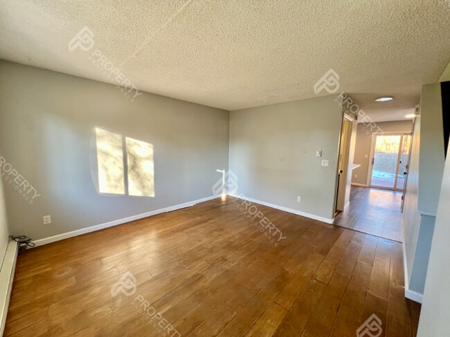 1350 Em Ave in Silt, CO - Foto de edificio - Building Photo