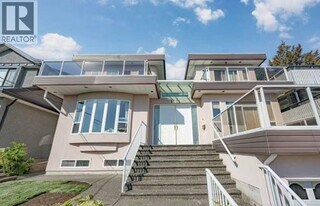 4325 Portland St in Burnaby, BC - Building Photo