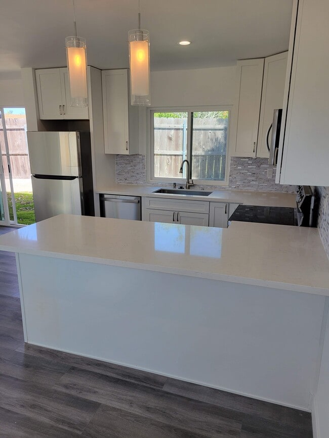 property at 3558 Hatteras Ave