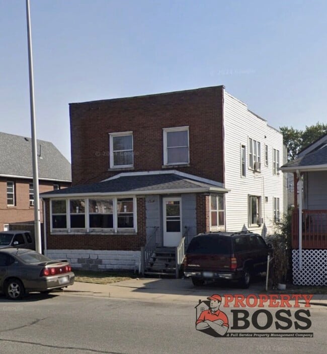 property at 519 W Columbus Dr