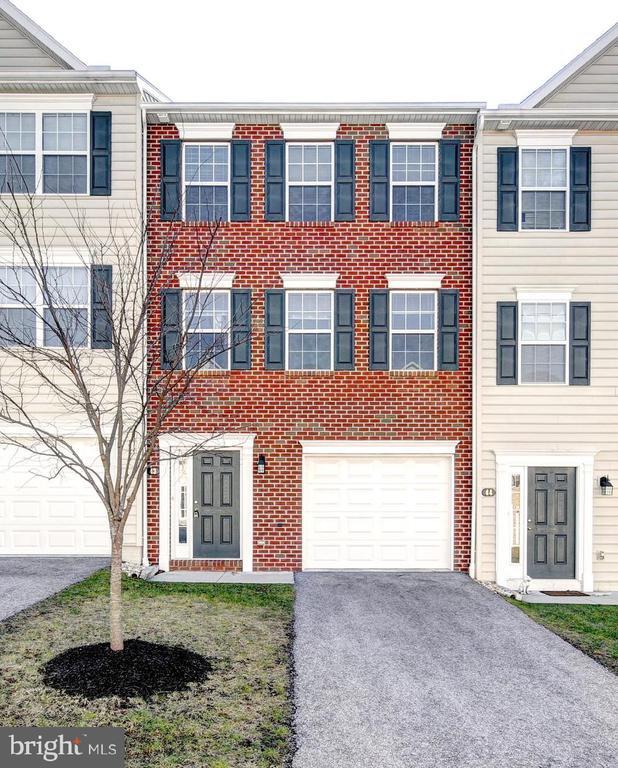 property at 35 Nittany Ct