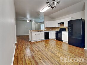 20406 Clydesdale Ridge Dr, Unit 111 in Humble, TX - Building Photo - Building Photo