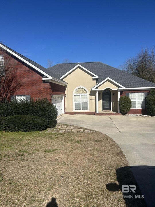 25453 Ravenwood Cir in Daphne, AL - Building Photo