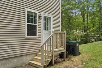 98 Alewive Rd in Kennebunk, ME - Building Photo - Building Photo