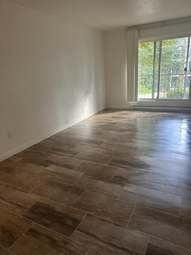 property at 371-374 4 Ave SE