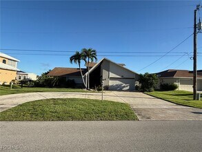 3417 SW 8th St in Cape Coral, FL - Building Photo - Building Photo