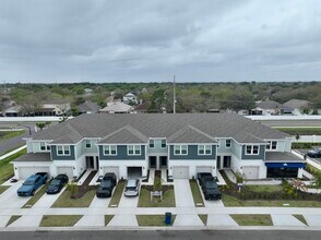 Harbor Square in Melbourne, FL - Foto de edificio - Building Photo