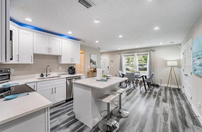 property at 7308 N Dartmouth Ave