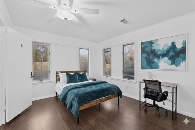 404 Nottingham Dr in Irving, TX - Building Photo - Building Photo