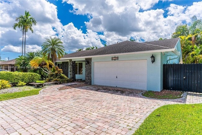 11728 SW 97th St in Miami, FL - Building Photo - Building Photo