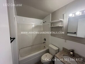 1222 College St in Little Rock, AR - Building Photo - Building Photo